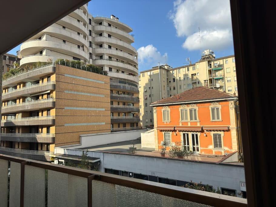 Dolce Repubblica Apartment Милано Екстериор снимка